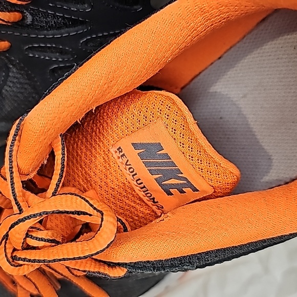 Nike Revolution 2 Gray/Orange running sneakers - Picture 6 of 9